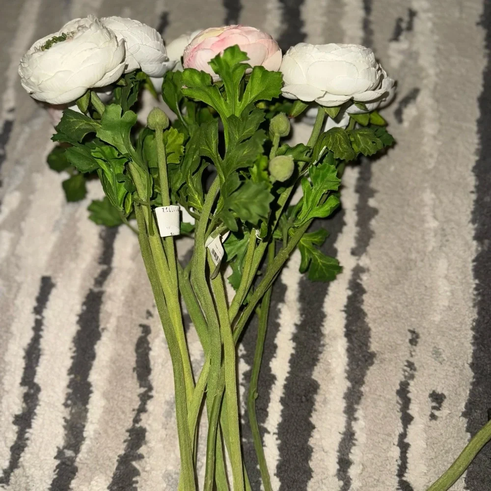 Z Gallerie Exquisite Ranunculus Stems The Epitome of Romantic Elegance set of 9